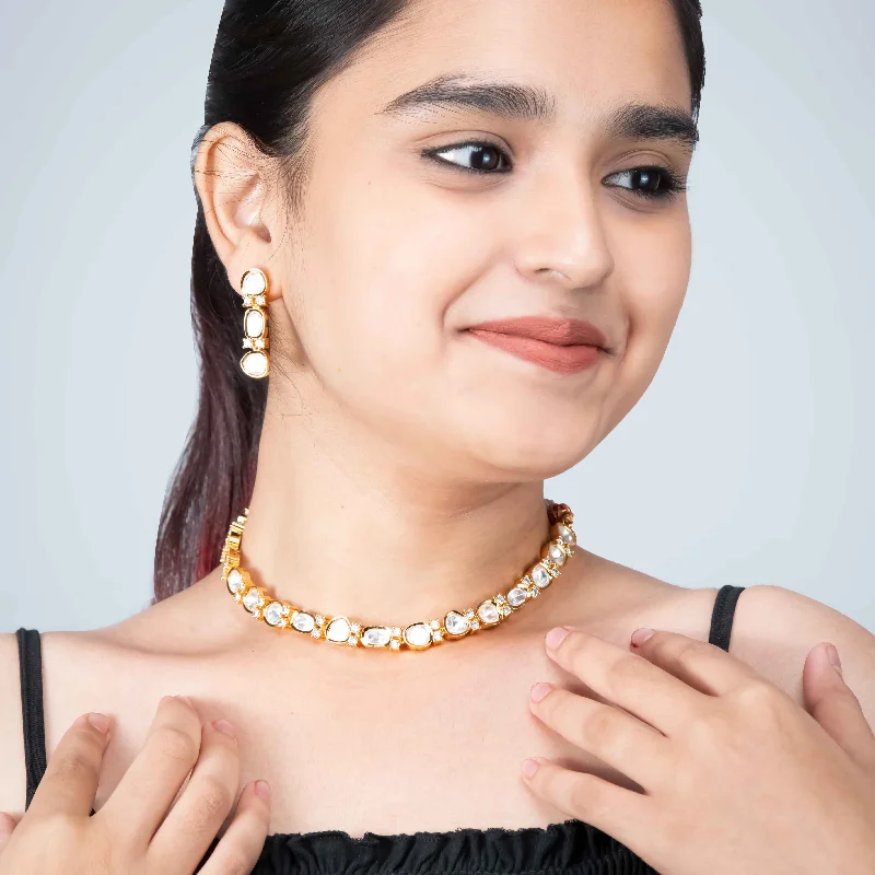 Simple Heart Necklaces-Nipura Golden Elegance Kundan Necklace set