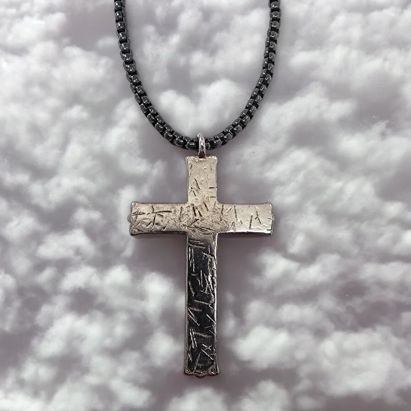 Handcrafted Gold Necklaces-Hammered Cross Dark Metal Finish Black Heavy Chain Necklace