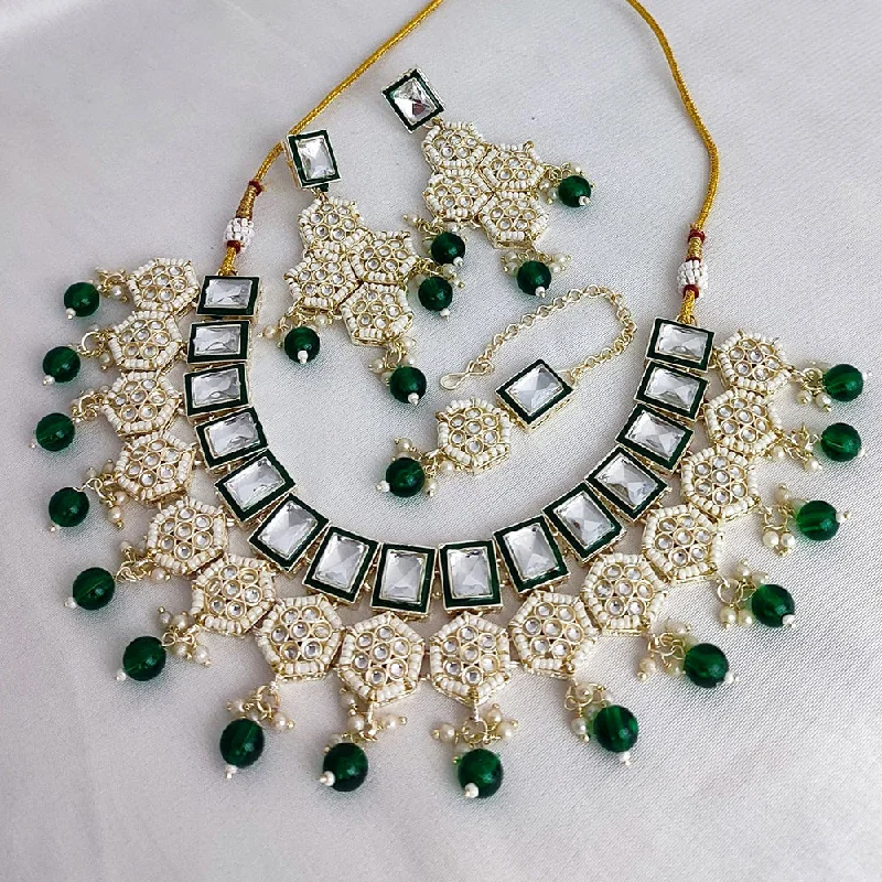 Classic Gold Pendant Necklaces-Lucentarts Jewellery Gold Plated Kundan And Beads Necklace Set