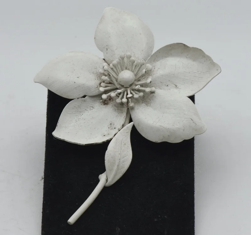 Fashionable Rhinestone Brooch-Vintage White Painted Metal Flower Brooch