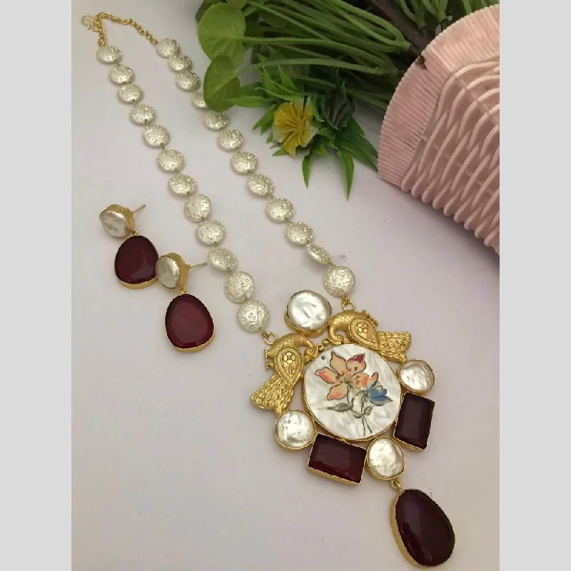 Trendy Silver Necklaces-FS Collection Gold Plated Mother Of Pearl Necklace Set