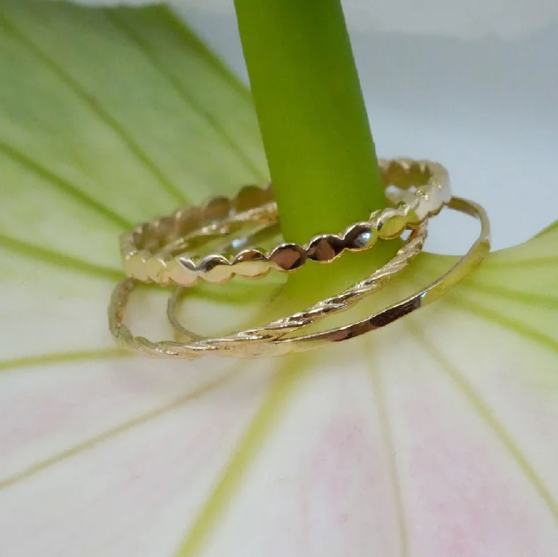 Elegant Emerald Rings-14K Golden Tides Triple Ring Set