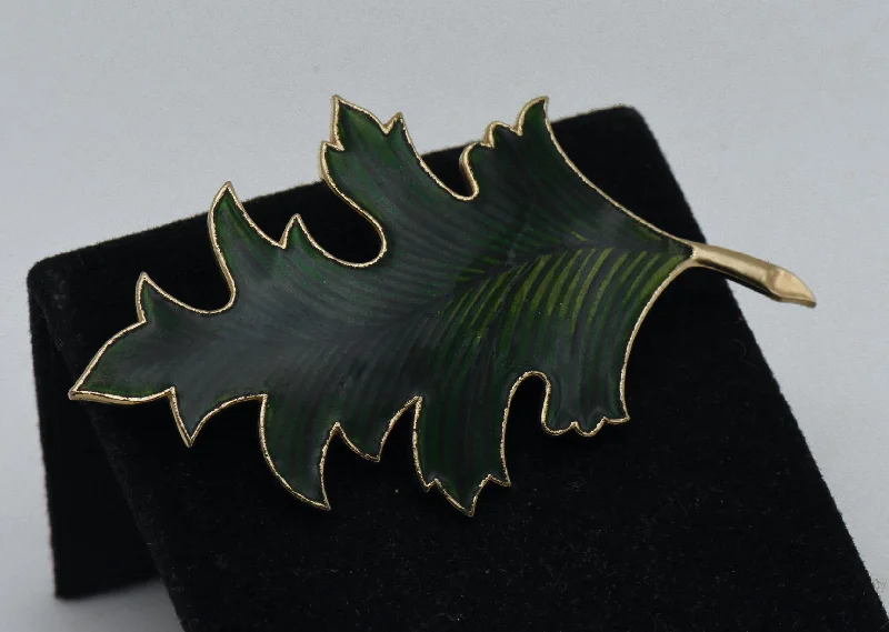 Stylish Brooch for Brides-Vintage Gold Tone and Enamel Leaf Brooch