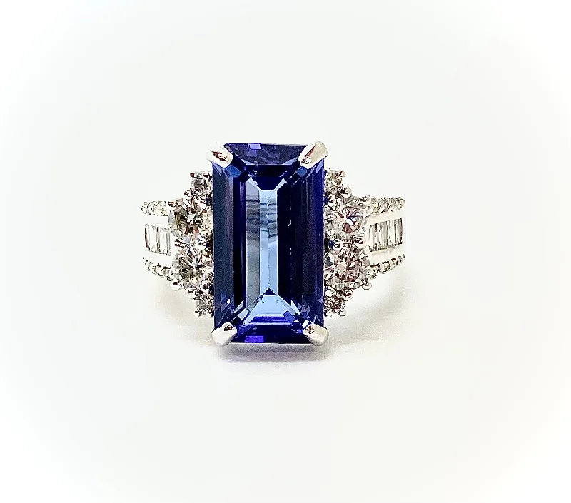 Art Deco Rings-Extraordinary Collection: Tanzanite And Diamond Ring In 14k White Gold(AD NO 2792)