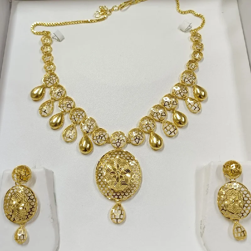 Modern Gold Necklaces-Pari Art Jewellery Forming Necklace Set