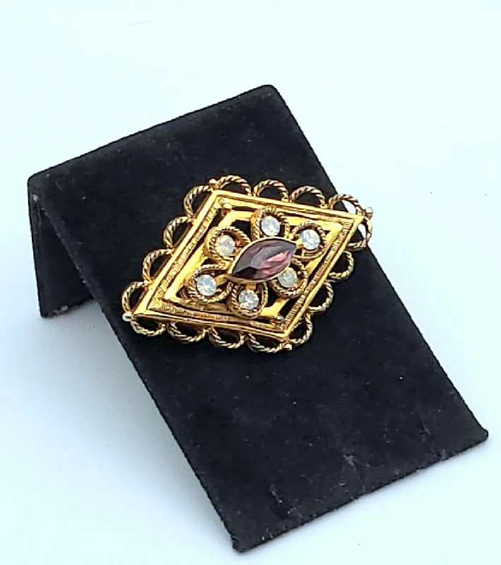 Personalized Enamel Brooch for Gifts-Vintage Gold Tone Opaline Filigree Brooch